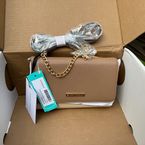 41 Hawthorn Jasmine Wallet Crossbody in Beige - Picture 8 of 8